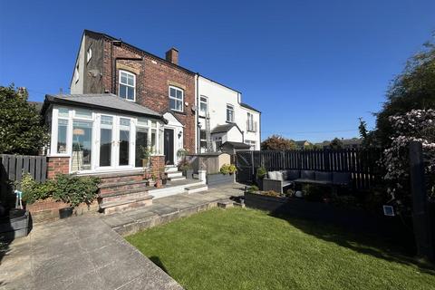 16 Mayfield View, Wyke, Bradford, BD12 9PY