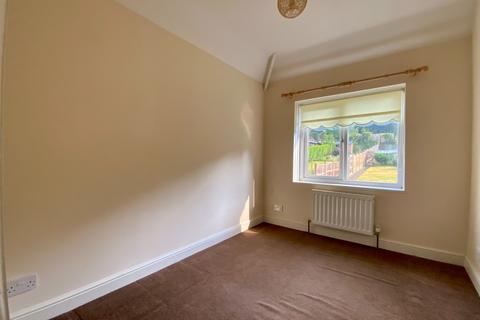 8 Belper Road, Ashbourne, DE6 1BB