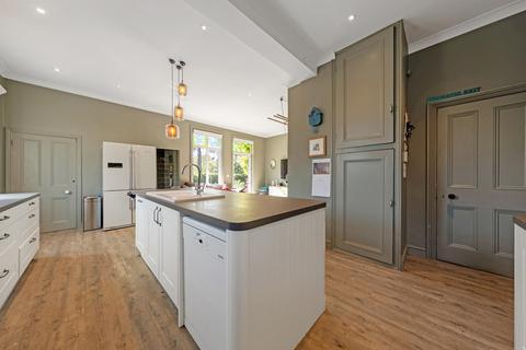 7 bedroom detached house for sale, Park Avenue, Bedford, Bedfordshire MK40 2LR