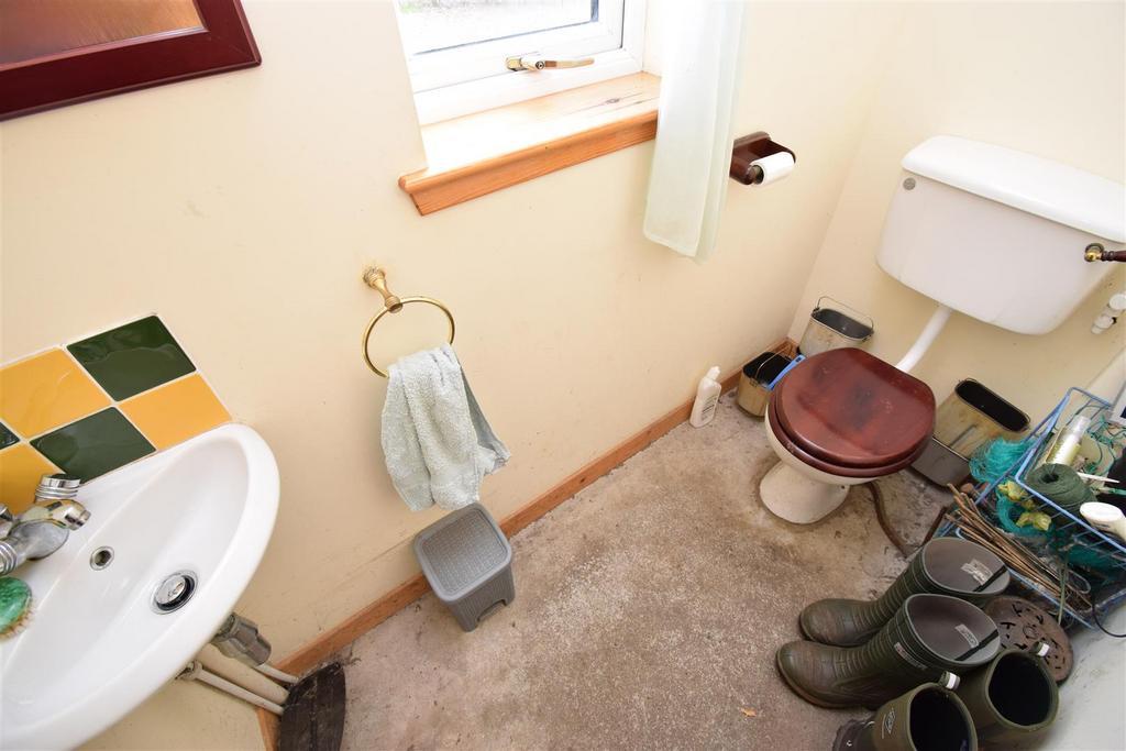 Wc garage