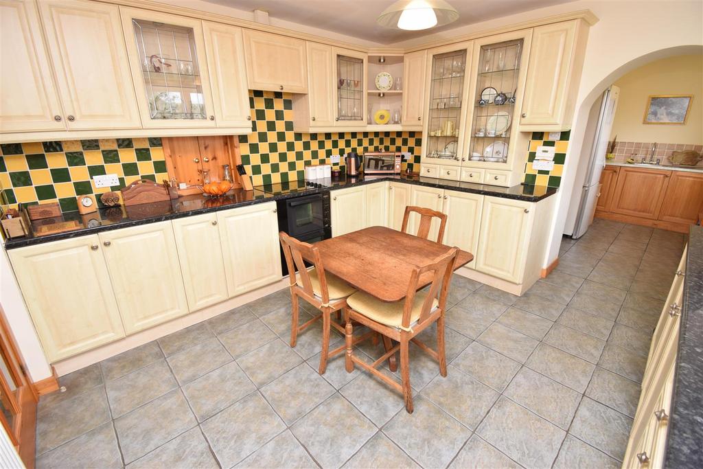 Kitchen diner