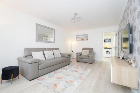 26 Bute Crescent, Old Kilpatrick, Glasgow, G60 5AW