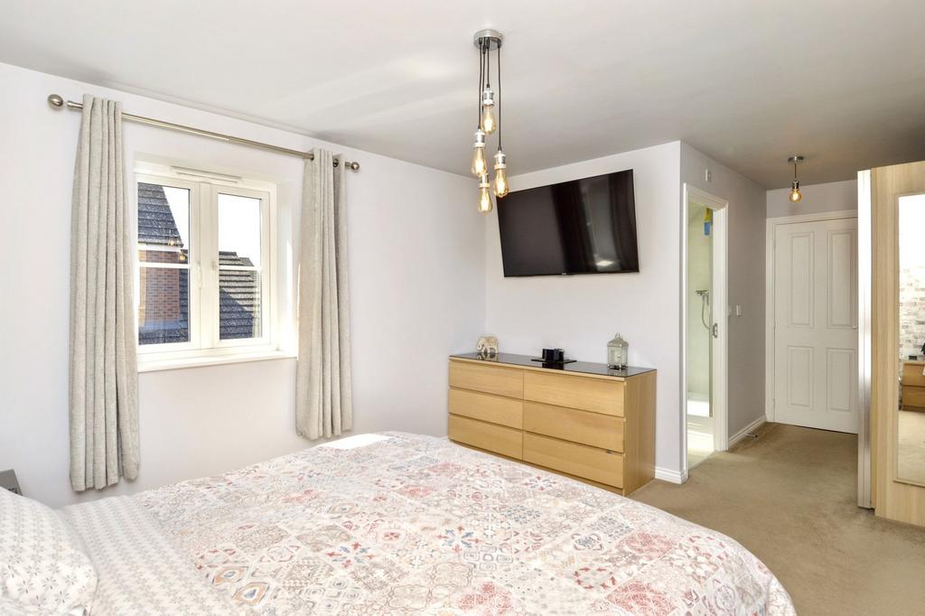Main Bedroom