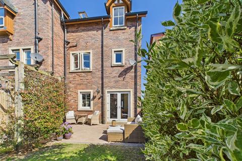 7 Johnston Drive, Carlisle, CA1 2FE