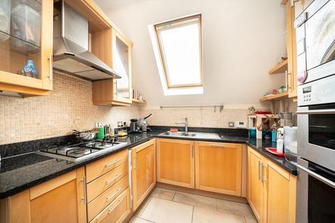 undefined, Oatlands Chase, Weybridge KT13