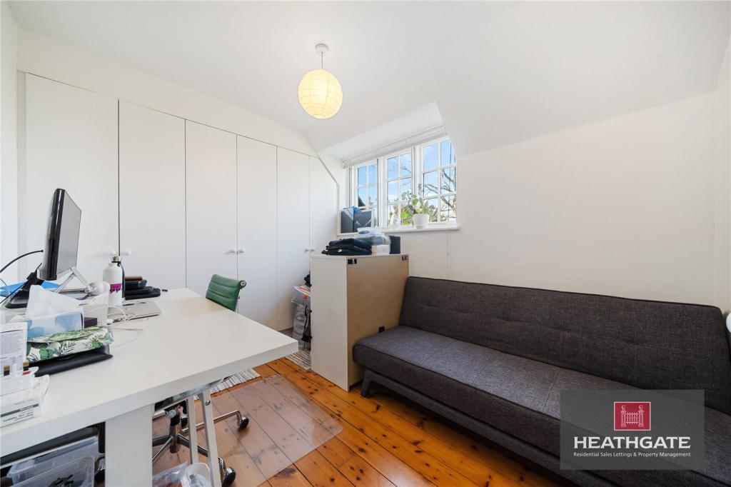 Asmuns-hill-hampstead-garden-suburb-nw11