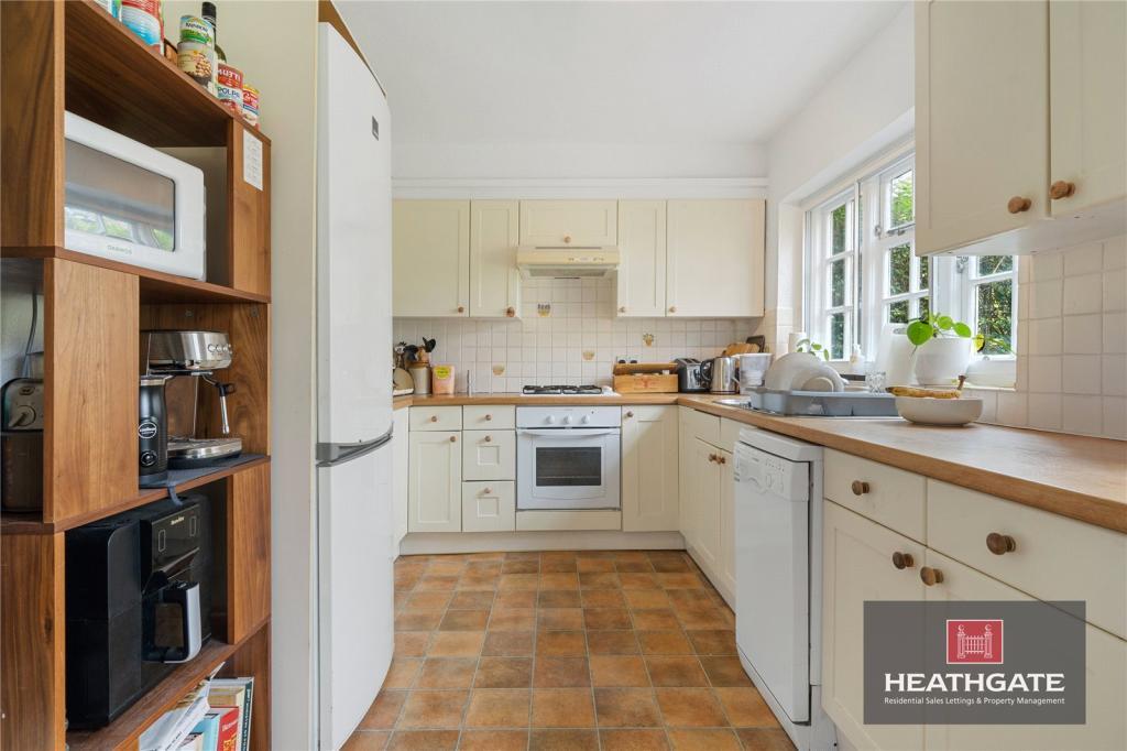 Asmuns-hill-hampstead-garden-suburb-nw11