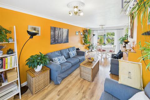 7 Nightingale Walk, Stevenage, SG2 0QE