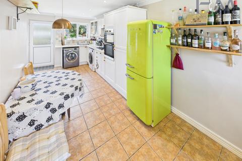 7 Nightingale Walk, Stevenage, SG2 0QE