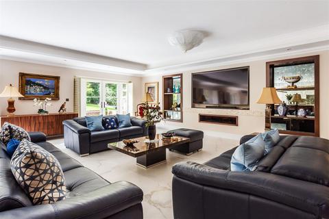 undefined, Lunghurst Road, Woldingham, Caterham, Surrey, CR3