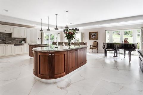 undefined, Lunghurst Road, Woldingham, Caterham, Surrey, CR3