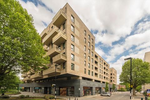 Bollo Bridge Road, London W3