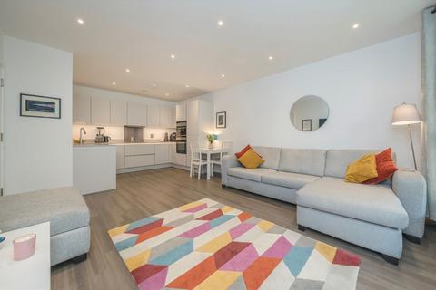 1 bedroom flat for sale, Bollo Bridge Road, London W3