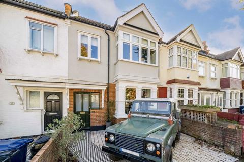 27 Bernard Avenue, London, W13 9TG