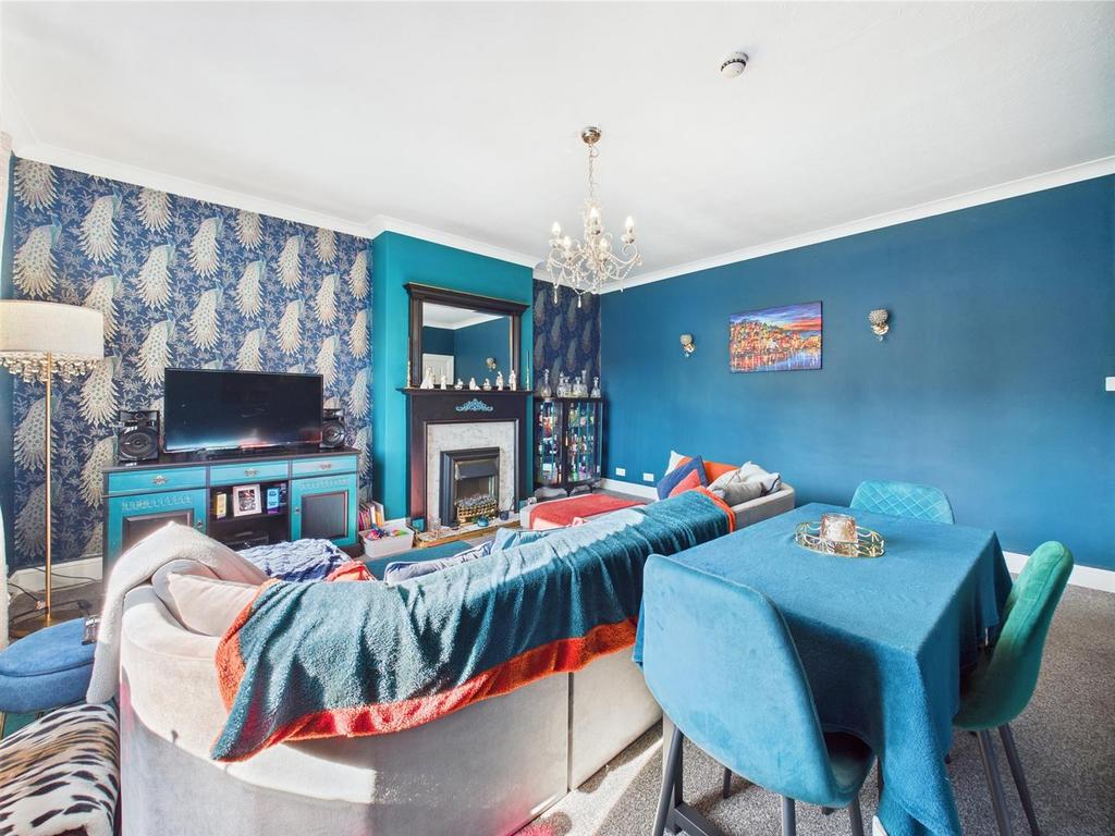 Lounge: