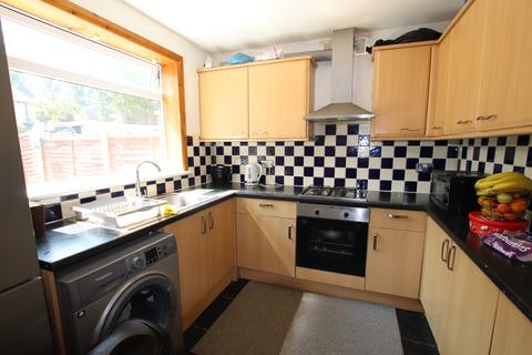 3 bedroom terraced house for sale, Castleton Road, London SE9