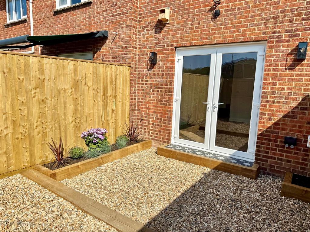 Rear Garden 2.jpg