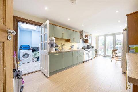 11 Barnes Avenue, Westbrook, Margate, CT9 5EQ