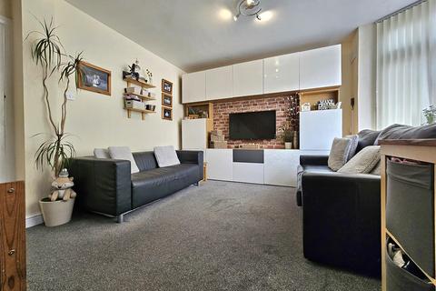 24 Croft Down Road, Solihull, B92 9BD
