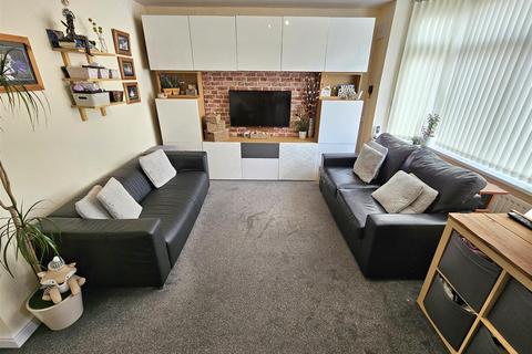 24 Croft Down Road, Solihull, B92 9BD
