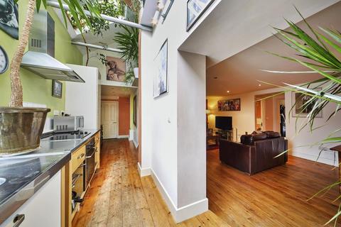 2 bedroom flat for sale, Newbury,  Berkshire,  RG14
