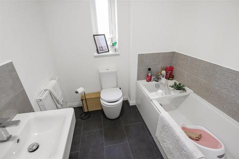 4 bedroom detached house for sale, Spindleberry Way, School Aycliffe