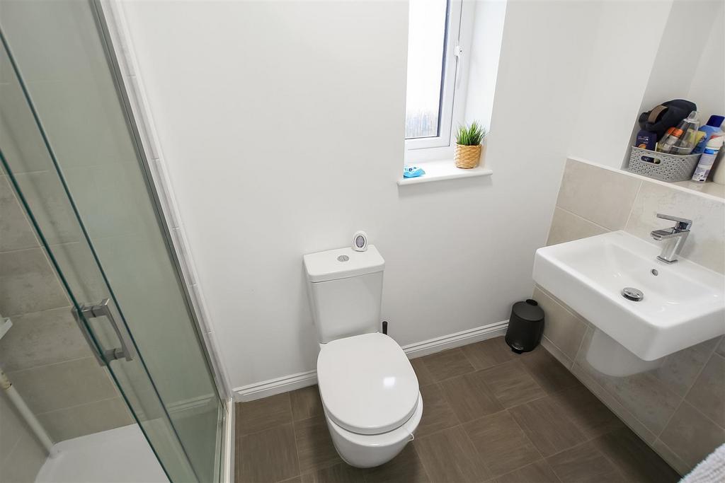 En-Suite Shower Room/WC