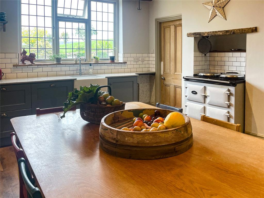 Kitchen/Breakfast Rm
