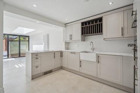 undefined, Aylesbury End, Beaconsfield, HP9