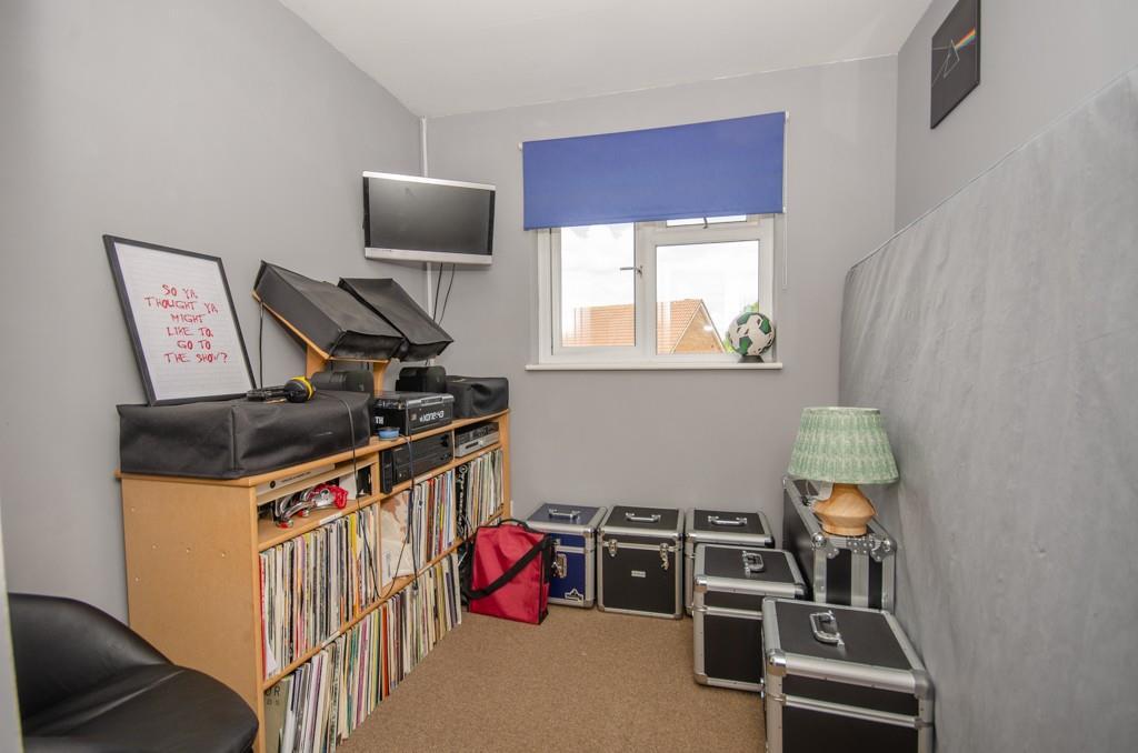 Bedroom 3.jpg