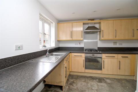20 Maple Fields, Seaford, BN25 3ER