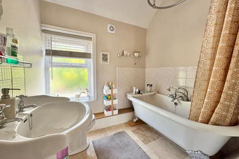34 Damson Lane, Solihull, B91 2RE