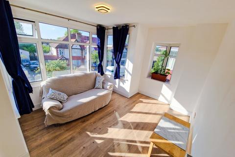 2 bedroom maisonette for sale, Park chase, Wembley, HA9