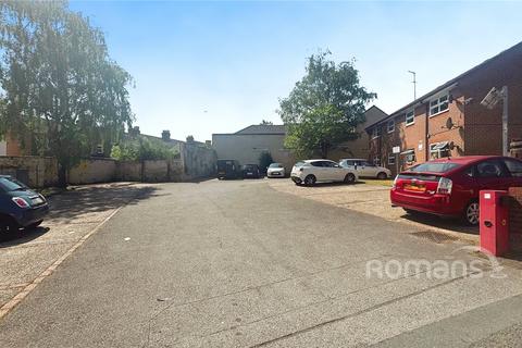 2 bedroom apartment for sale, Gordon Road, Aldershot, Hampshire