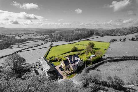 5 bedroom detached house for sale, The Pentre, Trefonen, SY10 9EE