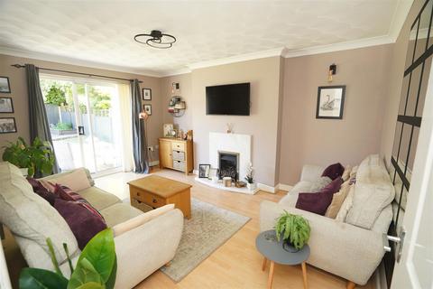 8 Butterwick Fields, Horwich, Bolton, BL6 5GZ