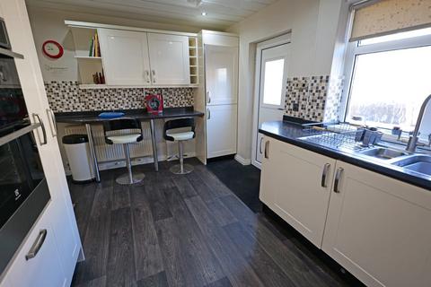 10 Myrtle Grove, Barnoldswick, BB18 6AF