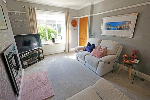 10 Myrtle Grove, Barnoldswick, BB18 6AF