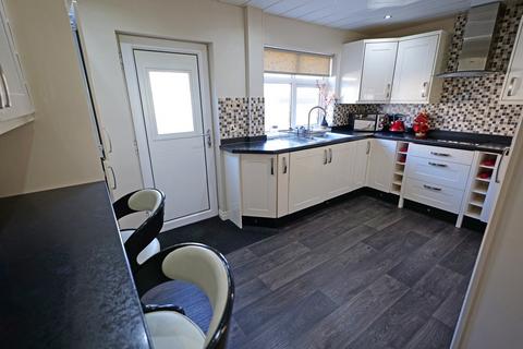 10 Myrtle Grove, Barnoldswick, BB18 6AF
