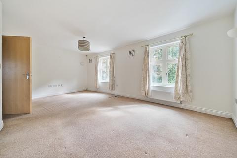 4 Royal Crescent, Winchester, SO22 5GR