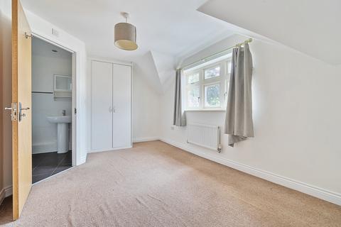 4 Royal Crescent, Winchester, SO22 5GR