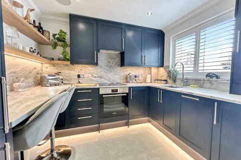 5 Cobham Close, Sidcup, DA15 9PH