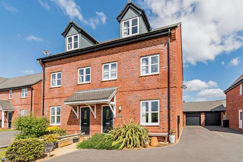 11 Aris Close, Uppingham, Oakham, LE15 9FD