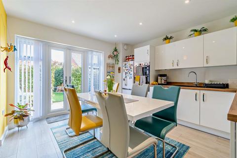 11 Aris Close, Uppingham, Oakham, LE15 9FD