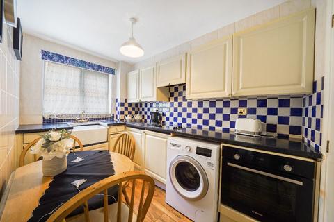 1 bedroom flat for sale, Chadwell Heath, Romford RM6