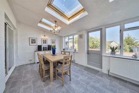 62 Caernarvon Road, Keynsham, Bristol, BS31 2PE