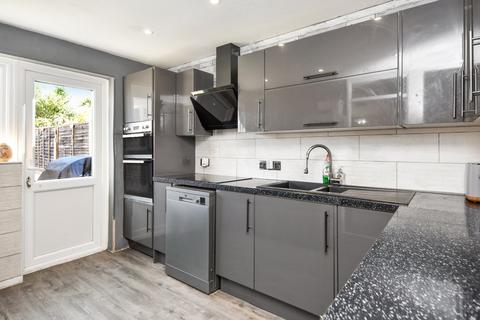 14 Carmania Close, Shoeburyness, Southend-on-sea, SS3 9YZ