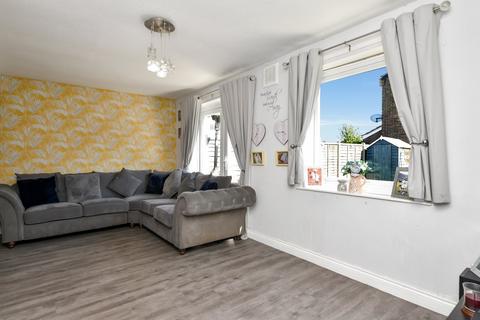 14 Carmania Close, Shoeburyness, Southend-on-sea, SS3 9YZ