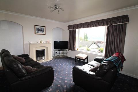 4 bedroom semi-detached house for sale, Southfield Avenue, Riddlesden, Keighley, BD20