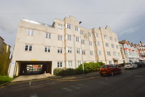 2 bedroom flat to rent, Susan's Road, Town Centre, BN21